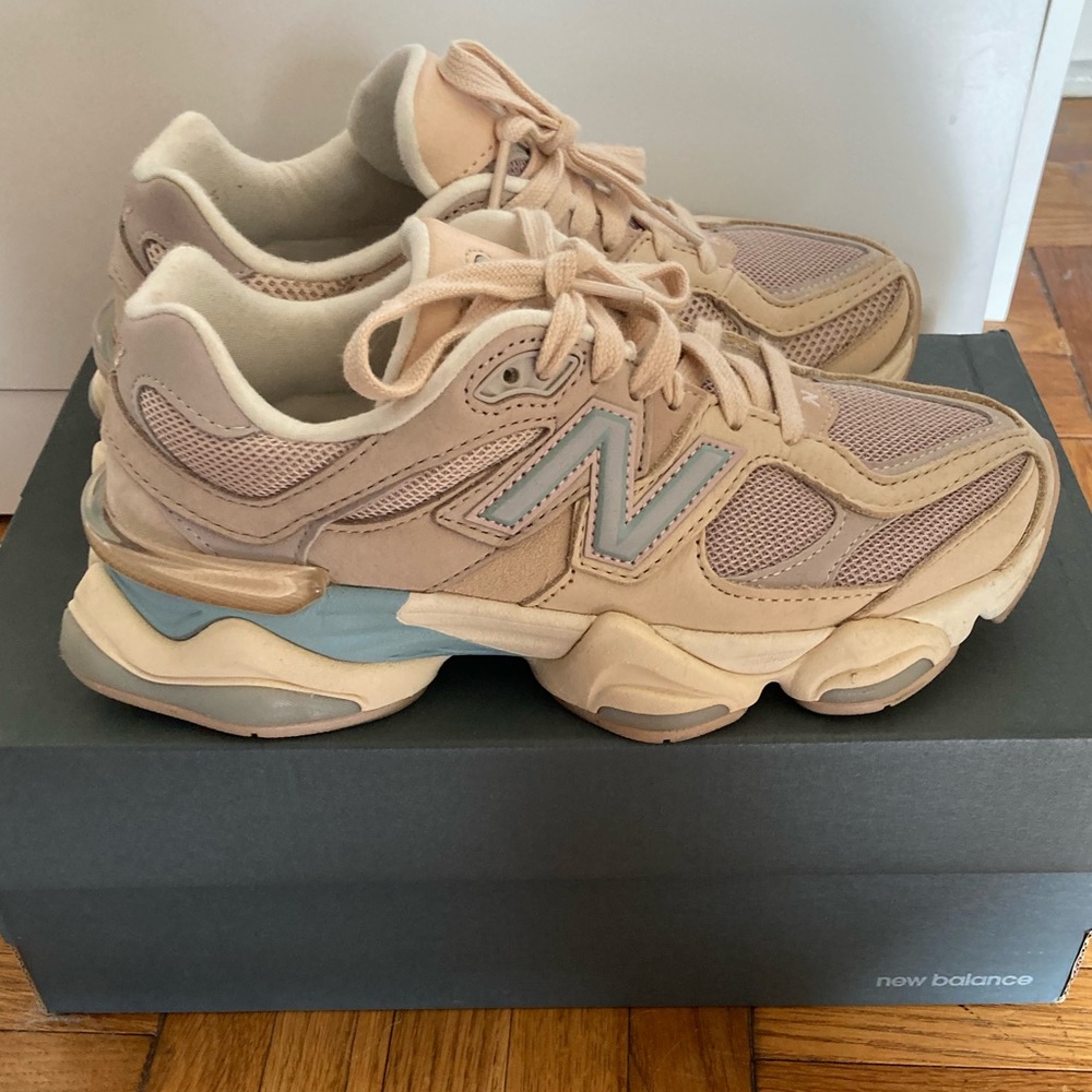NEW BALANCE 9060